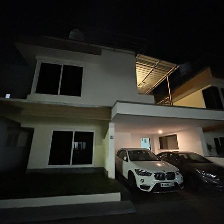 Blissful Home Near Coimbatore Airport מראה חיצוני תמונה