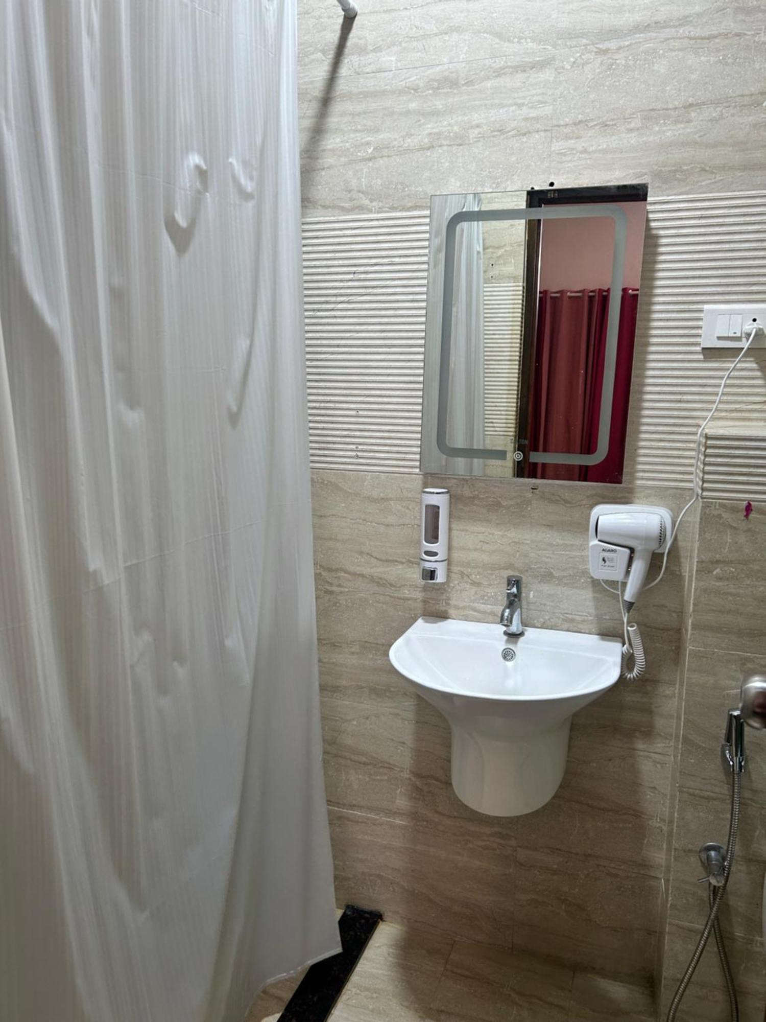 Blissful Home Near Coimbatore Airport מראה חיצוני תמונה